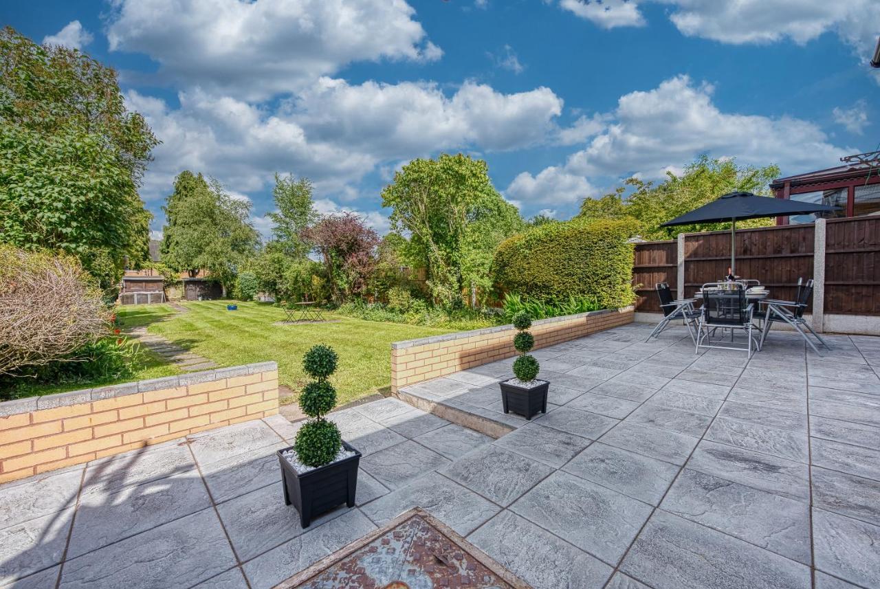Elegant 5 Bed House - Sleeps 9, Central Solihull, Nec, Jlr, Hs2, Resorts World, Airport Business And Leisure Stays, Exterior foto